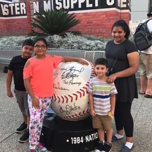 Meet your Posher, Aisha